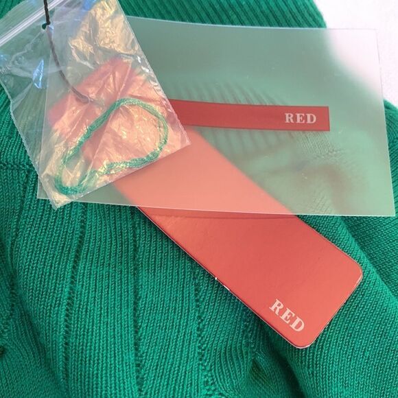 RED green turtleneck long sleeve sweater Size XL NWT - Picture 6 of 8